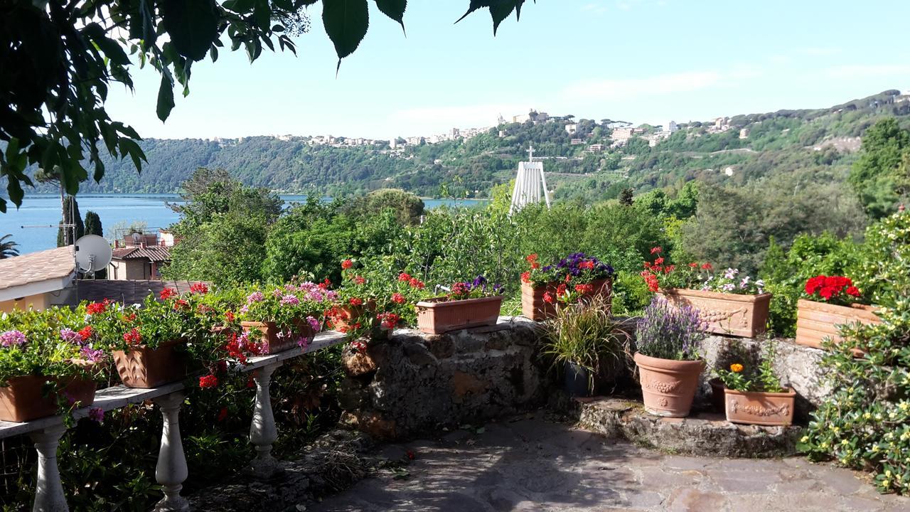 Bed&Breakfast "Fiorella" Sul Lago Кастель-Гандольфо Экстерьер фото