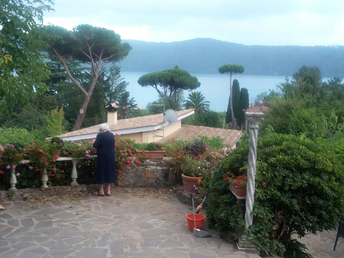 Bed&Breakfast "Fiorella" Sul Lago Кастель-Гандольфо Экстерьер фото